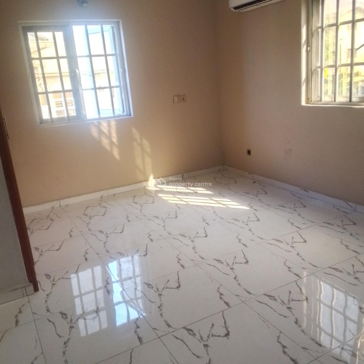 Relatively New and Service 3bed. with Bq at Ikeja, Ikeja. Awuse  Estate Ikeja, Ikeja, Lagos, Flat / Apartment for Rent