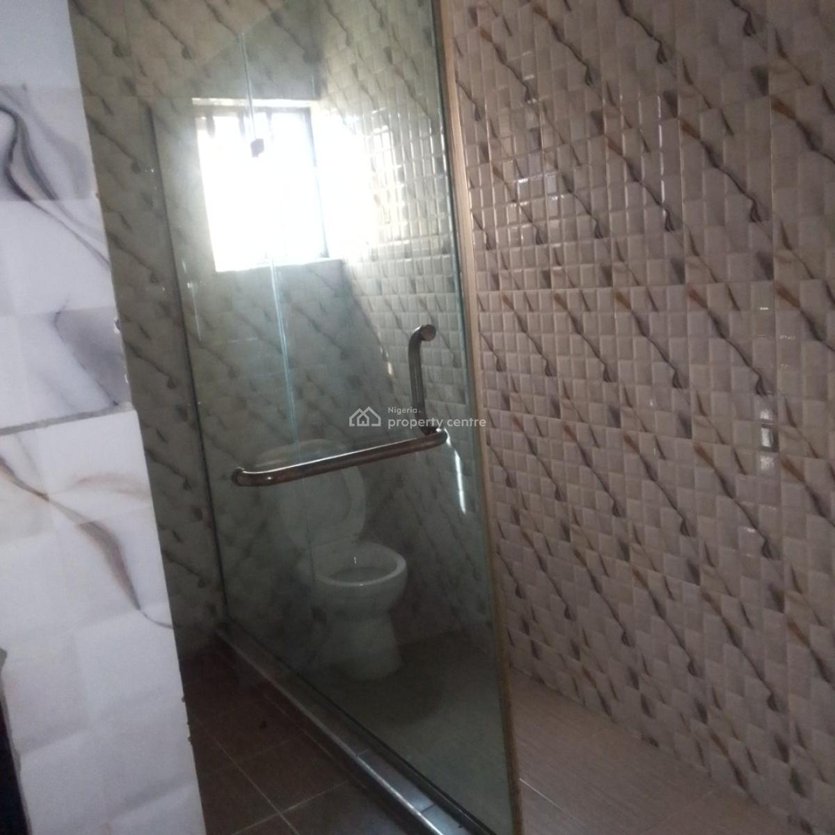 Relatively New and Service 3bed. with Bq at Ikeja, Ikeja. Awuse  Estate Ikeja, Ikeja, Lagos, Flat / Apartment for Rent