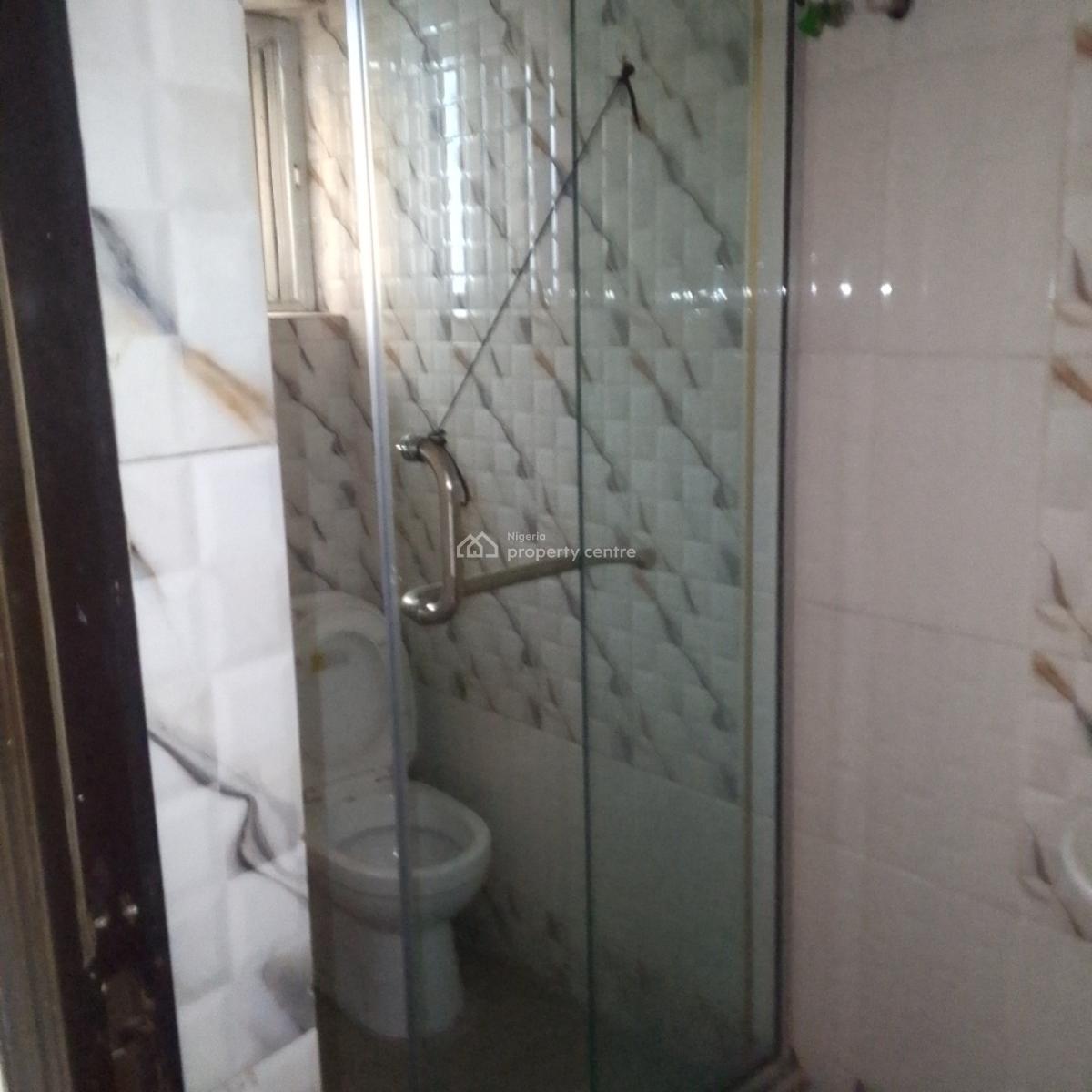 Relatively New and Service 3bed. with Bq at Ikeja, Ikeja. Awuse  Estate Ikeja, Ikeja, Lagos, Flat / Apartment for Rent