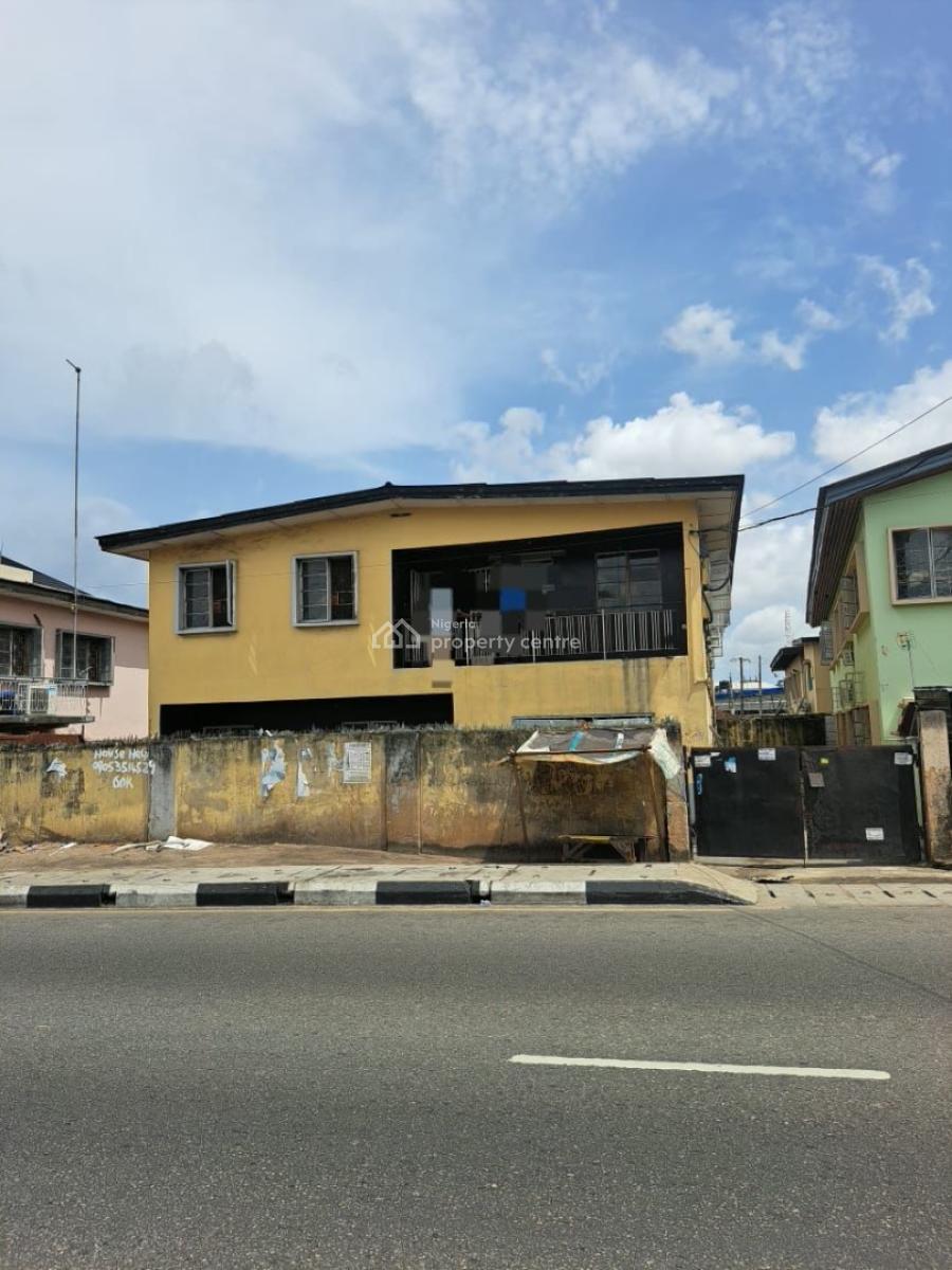 Block of 4 Flats in a Fantastic Location, Salami Shaibu Street, Shomolu, Lagos, Block of Flats for Sale
