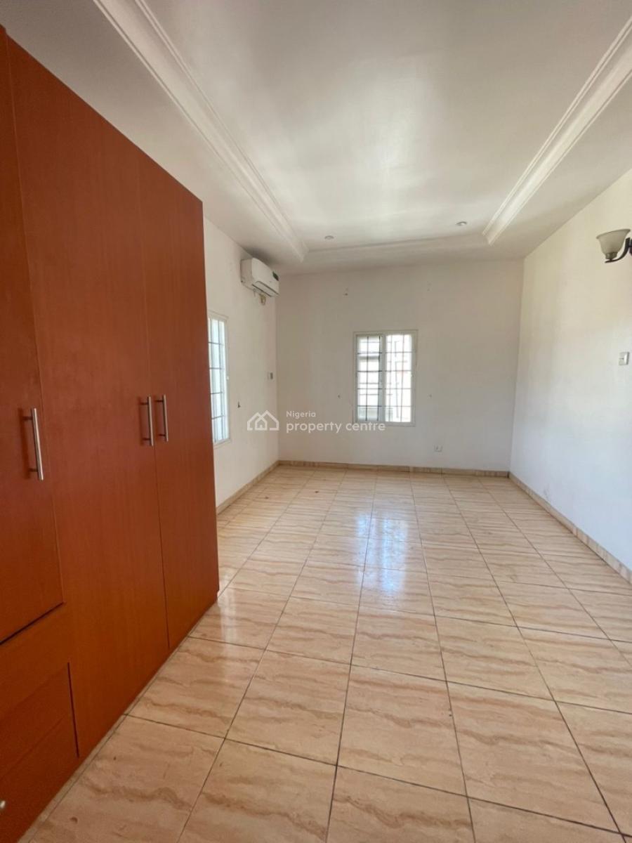 Very Spacious 2 Bedroom ( Upstairs), Ikota Villa, Ikota, Lekki, Lagos, Flat / Apartment for Rent