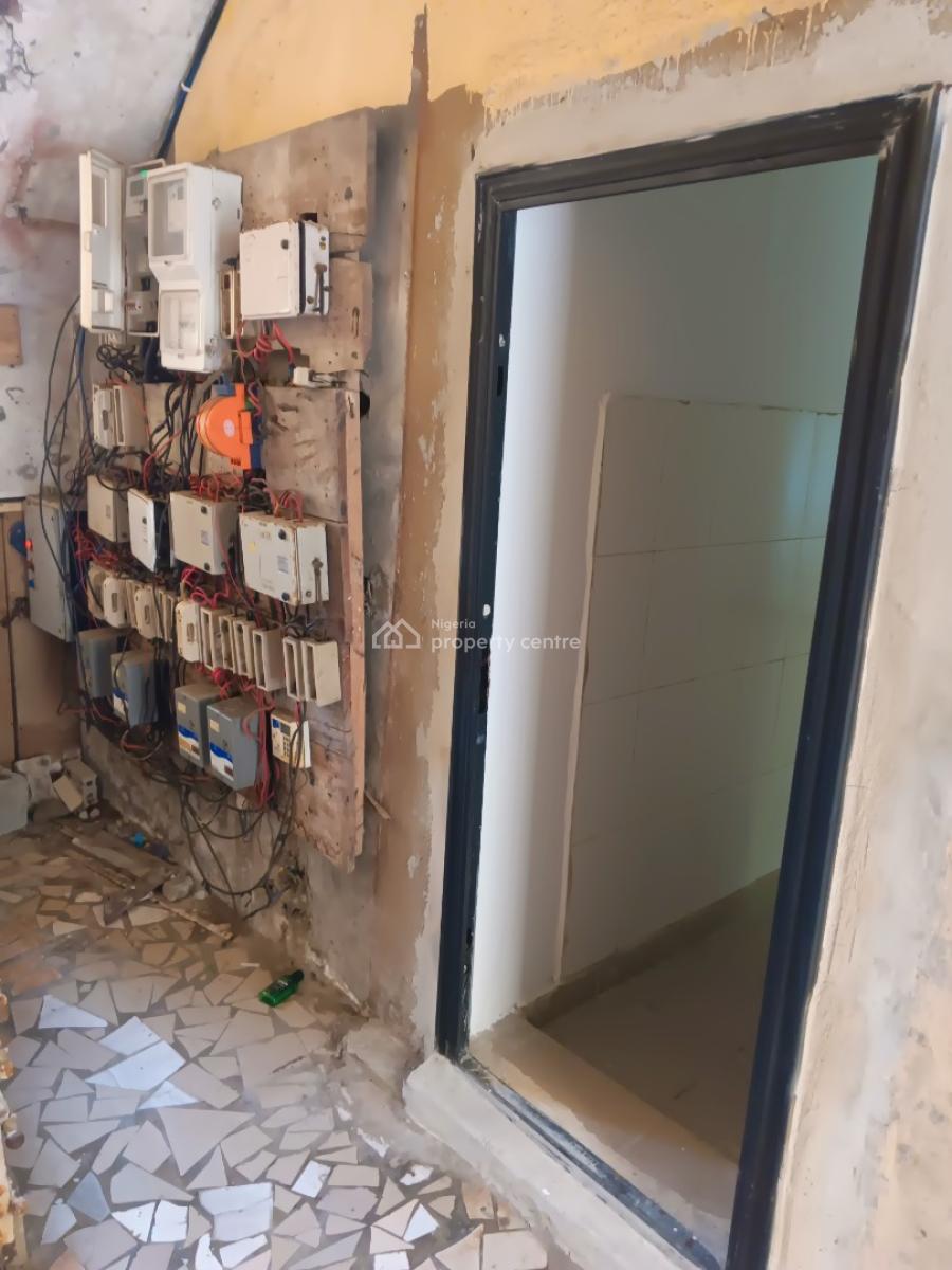Superb 1-bedroom & Parlor Flat (mini Flat), Admiralty Homes Estate, Alpha Beach Road, New-road Bustop, Igbo Efon, Lekki, Lagos, Mini Flat (room and Parlour) for Rent