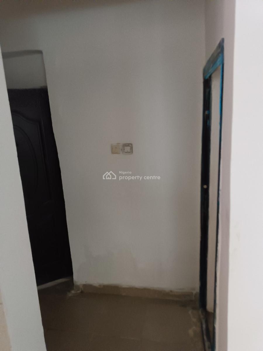 Superb 1-bedroom & Parlor Flat (mini Flat), Admiralty Homes Estate, Alpha Beach Road, New-road Bustop, Igbo Efon, Lekki, Lagos, Mini Flat (room and Parlour) for Rent