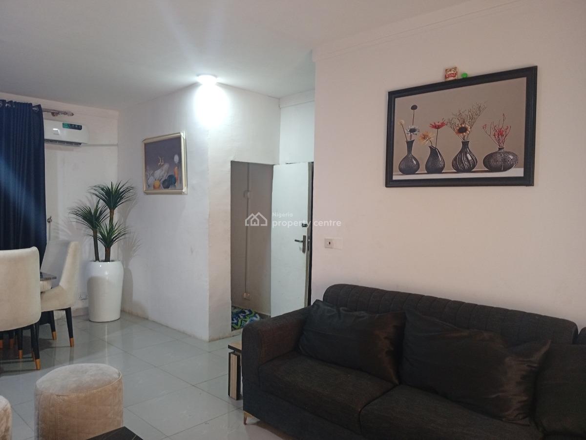 Distressed Spacious 3 Bedroom Flat, Orchid Road By 2nd Toll Gate, Lekki - Epe Expressway, Lekki, Lagos, Flat / Apartment for Sale