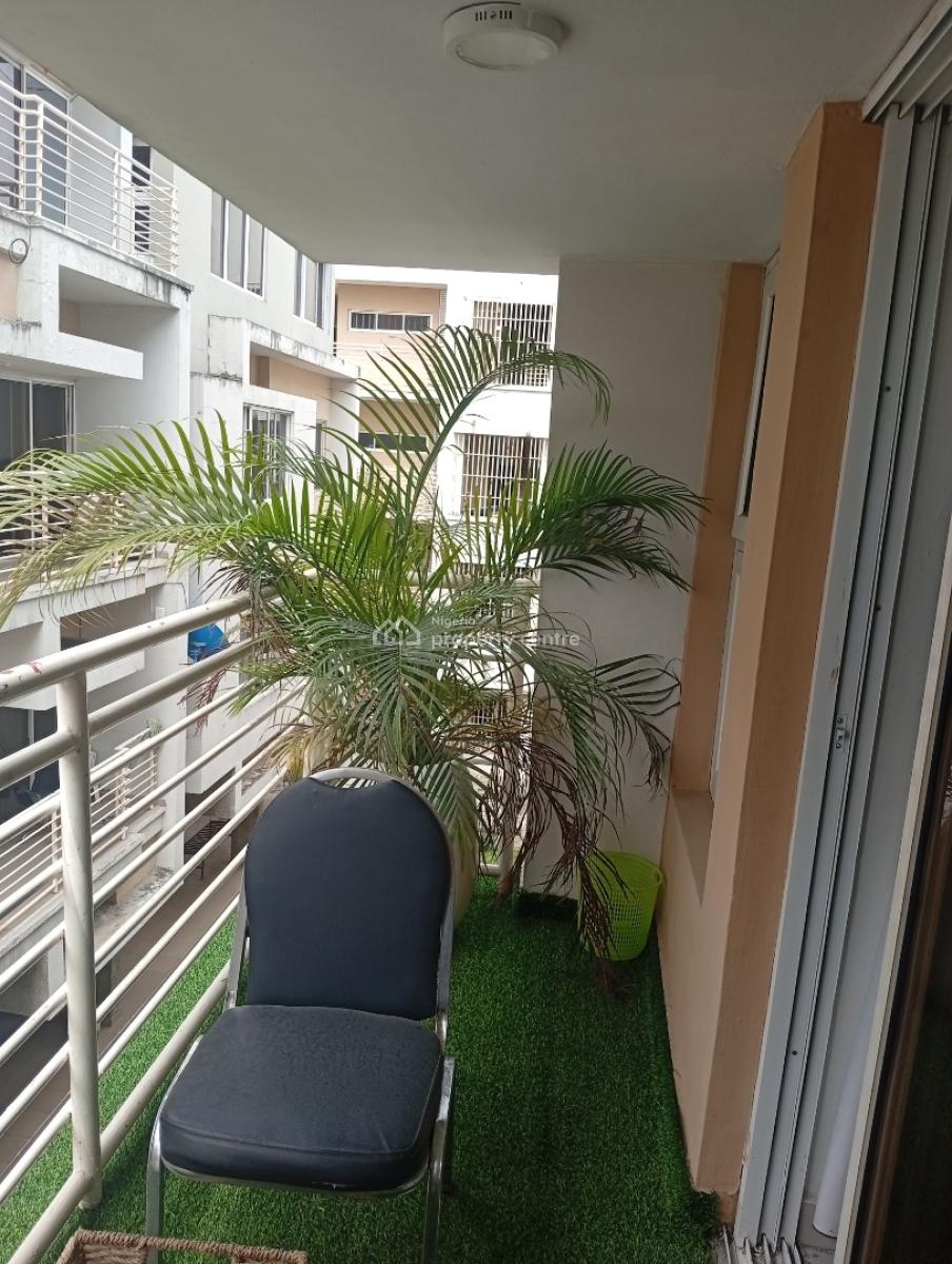 Distressed Spacious 3 Bedroom Flat, Orchid Road By 2nd Toll Gate, Lekki - Epe Expressway, Lekki, Lagos, Flat / Apartment for Sale