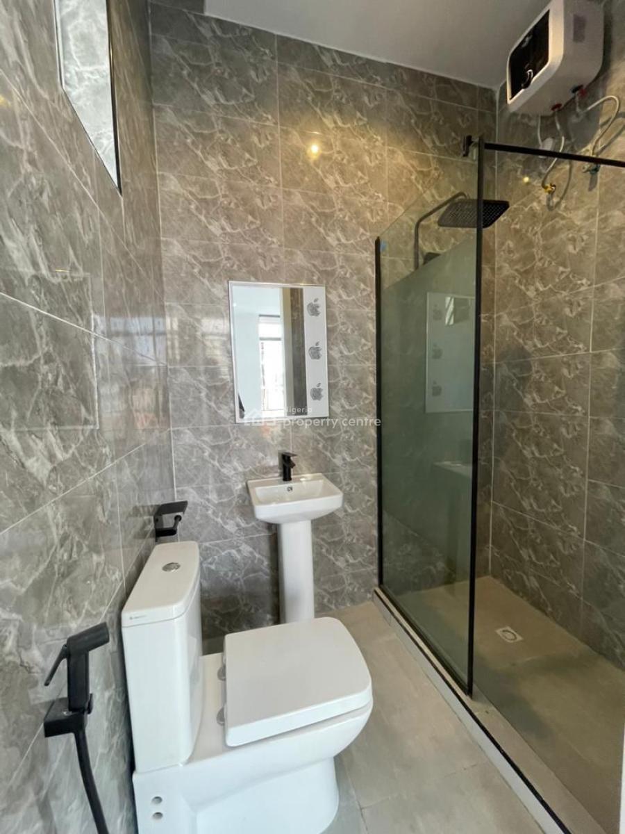 Luxury 2 Bedroom Apartment, Ologolo, Lekki, Lagos, Flat / Apartment for Sale