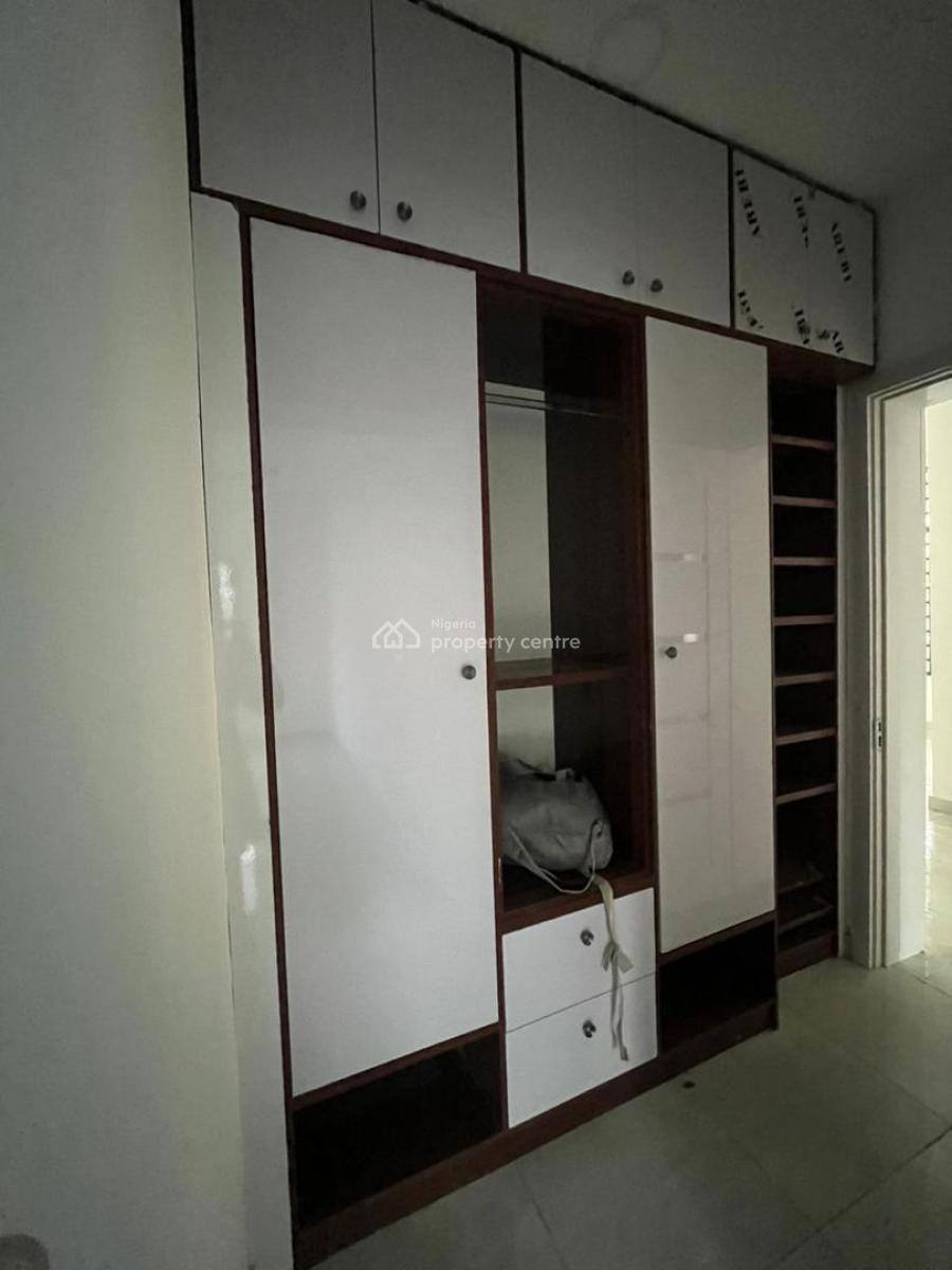 3 Bedroom Apartment with Bq, Lekki Phase 1, Lekki, Lagos, Flat / Apartment for Rent
