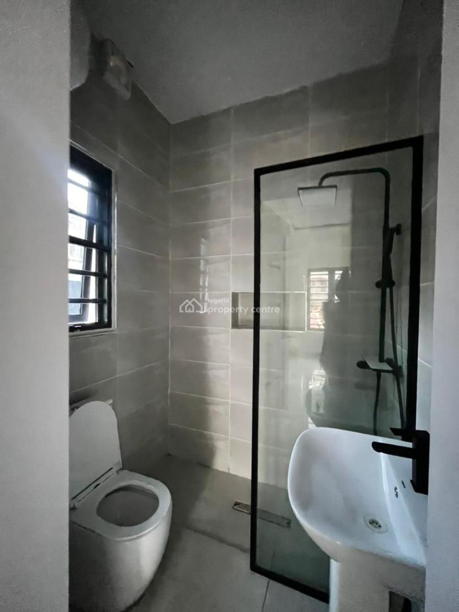 3 Bedroom Apartment with Bq, Lekki Phase 1, Lekki, Lagos, Flat / Apartment for Rent