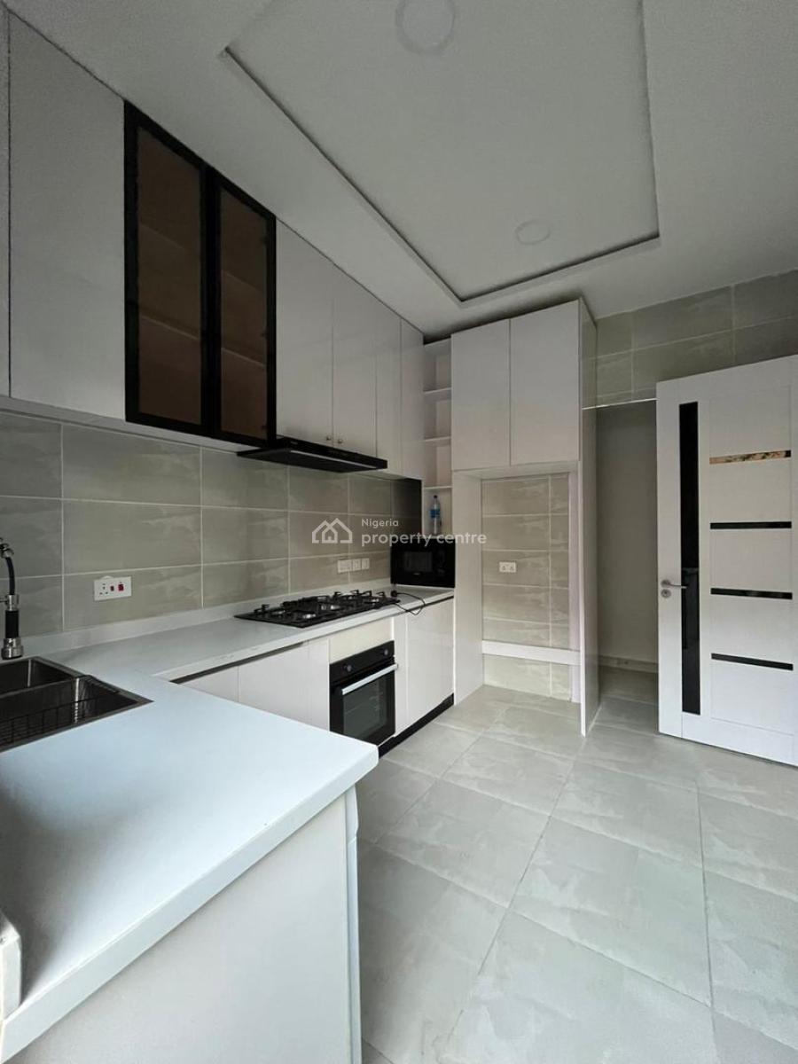 3 Bedroom Apartment with Bq, Lekki Phase 1, Lekki, Lagos, Flat / Apartment for Rent