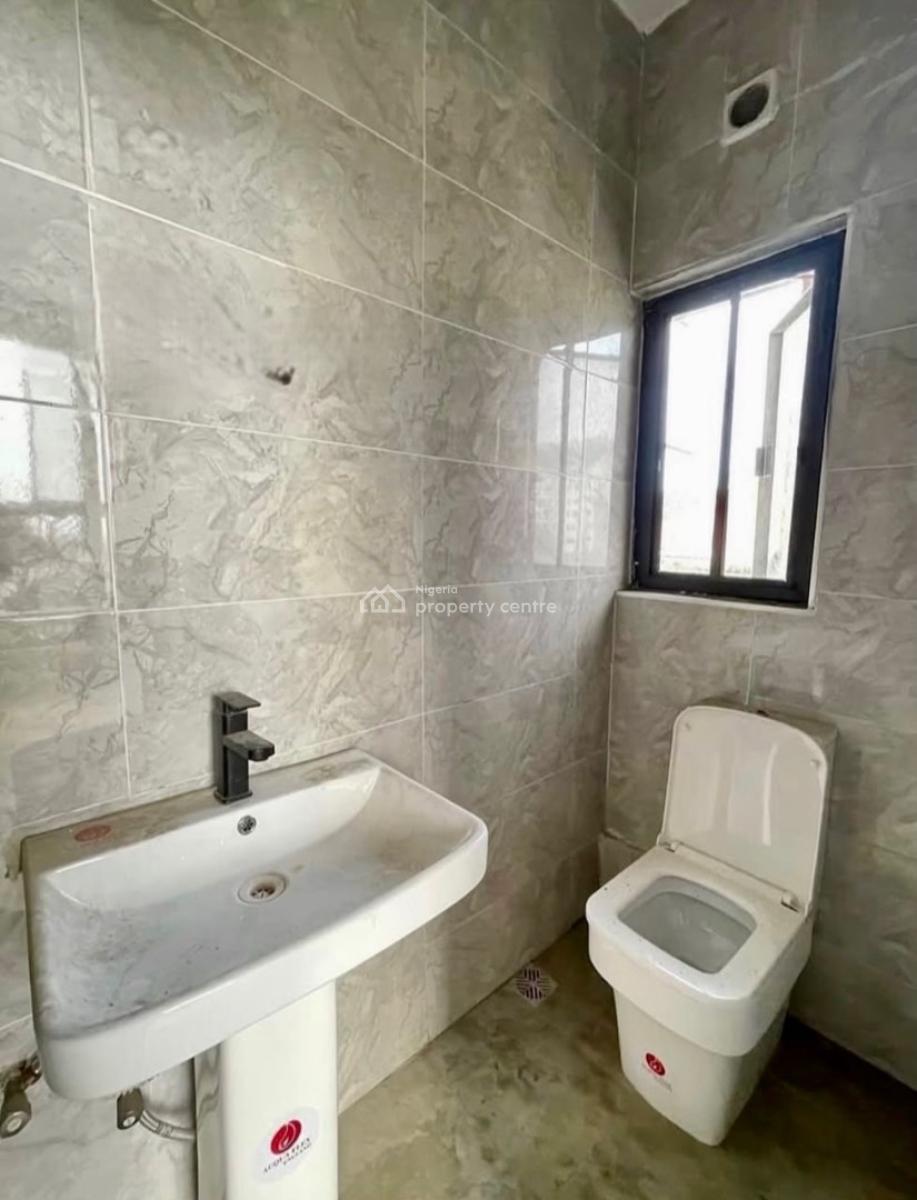 2 Bedroom Apartment with Pool and Elevator, Ikoyi, Lagos, Flat / Apartment for Rent