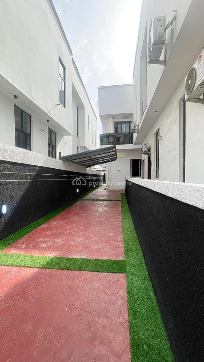 Exquisite 4 Bedroom Luxury Semi Detached Duplex with Bq  & Inverter, Chevron Lekki, Lekki, Lagos, Semi-detached Duplex for Sale