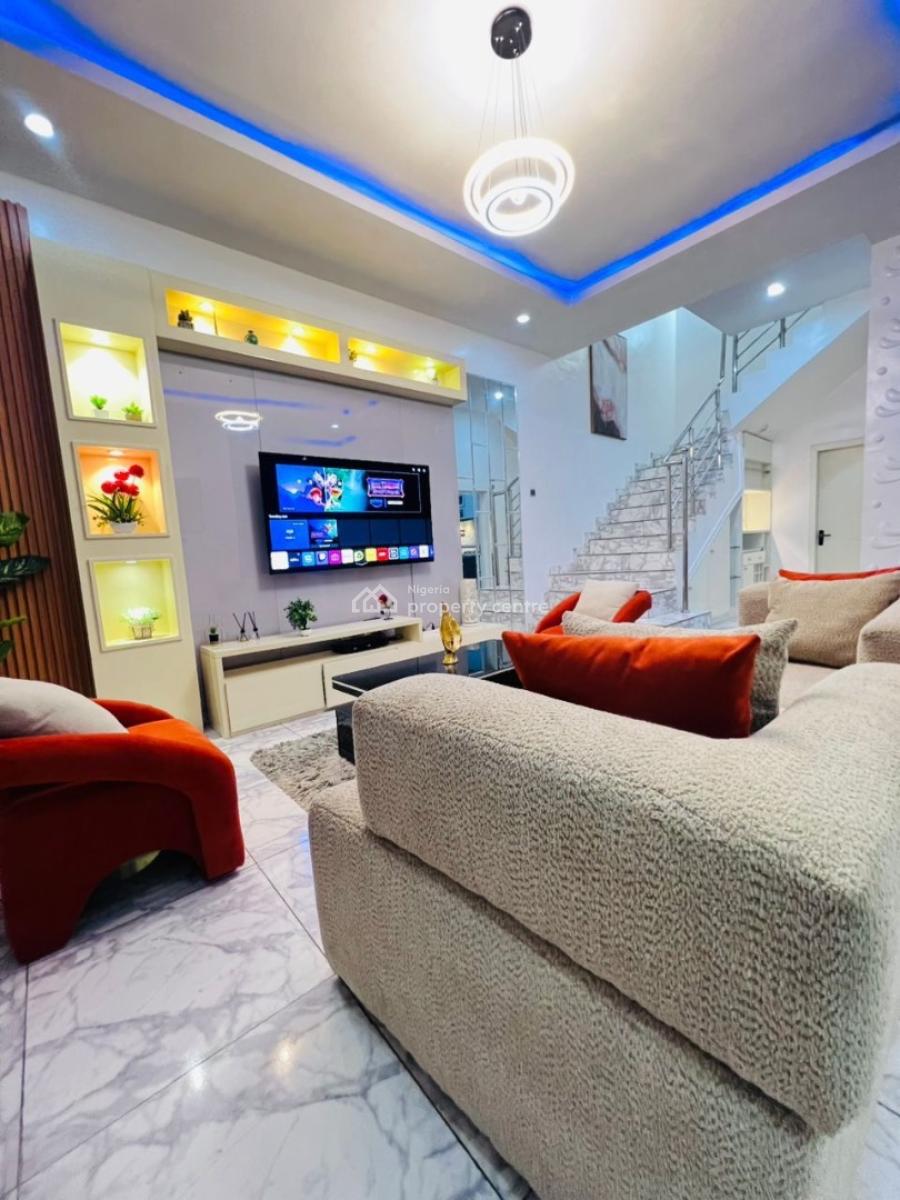 Book This Luxurious 2-bedroom Apartment at Lekki Phase 1, Lekki Phase 1, Lekki, Lagos, Flat / Apartment Short Let