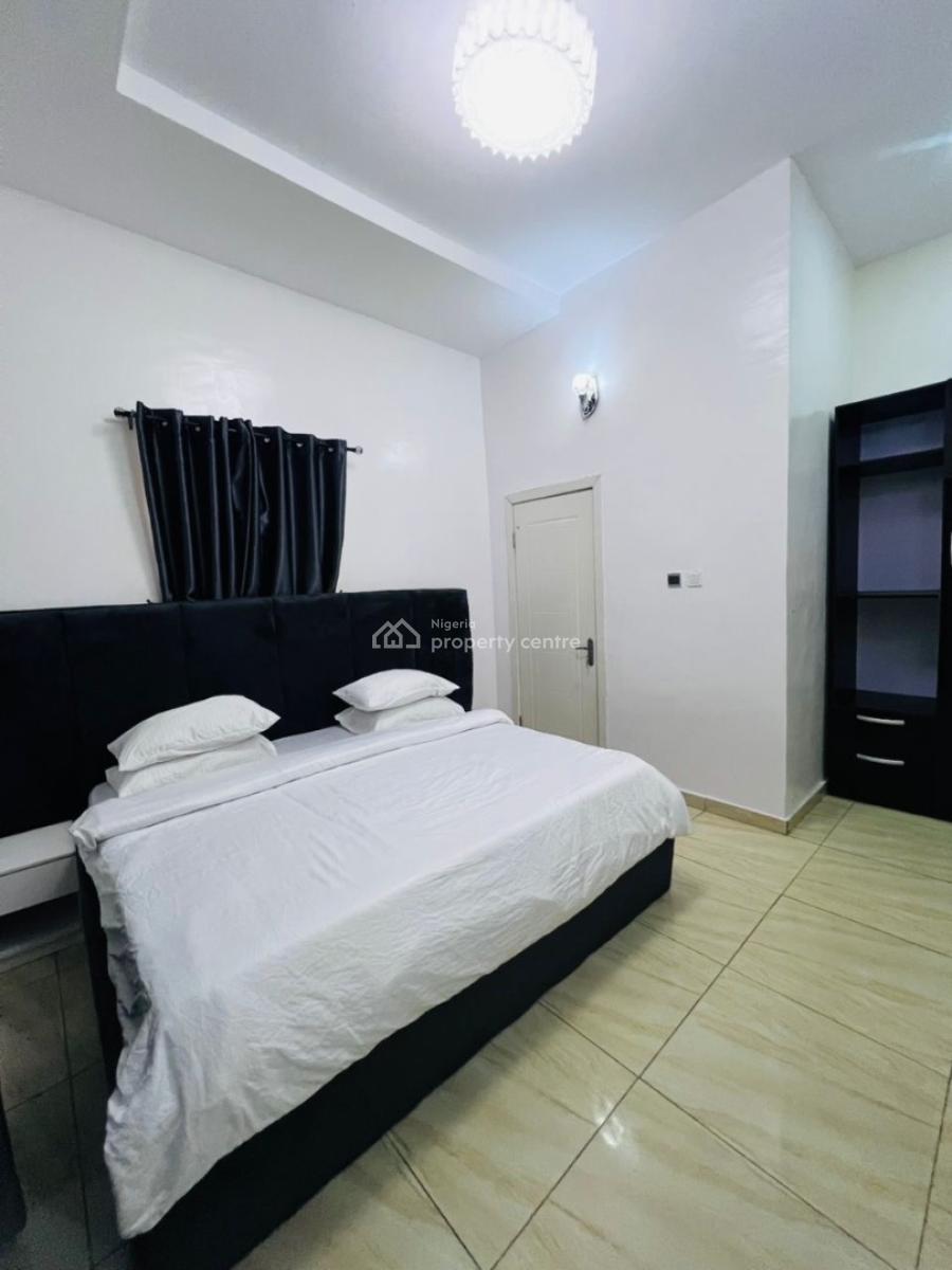 Book This Luxurious 2-bedroom Apartment at Lekki Phase 1, Lekki Phase 1, Lekki, Lagos, Flat / Apartment Short Let