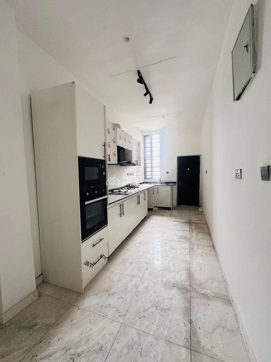 Exquisite 2 Bedroom Apartment, Ologolo, Lekki, Lagos, Flat / Apartment for Sale