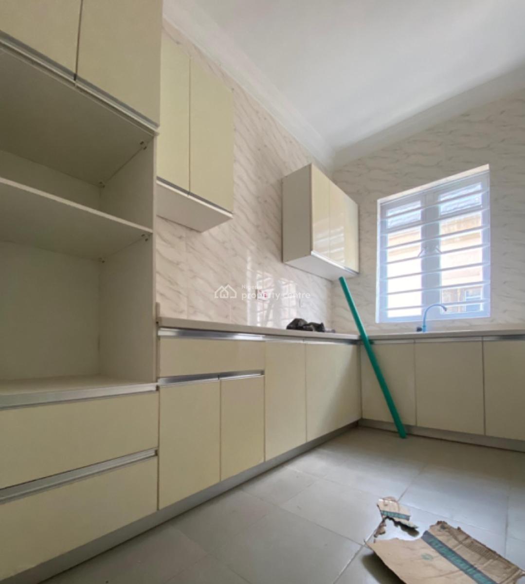 Brandnew 2bedroom Flat All Rooms En-suite Off Monastery Road Sangotedo, Monastery Road Behind Shoprite Sangotedo, Sangotedo, Ajah, Lagos, Flat / Apartment for Rent