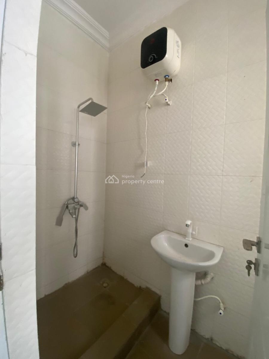 Brandnew 2bedroom Flat All Rooms En-suite Off Monastery Road Sangotedo, Monastery Road Behind Shoprite Sangotedo, Sangotedo, Ajah, Lagos, Flat / Apartment for Rent