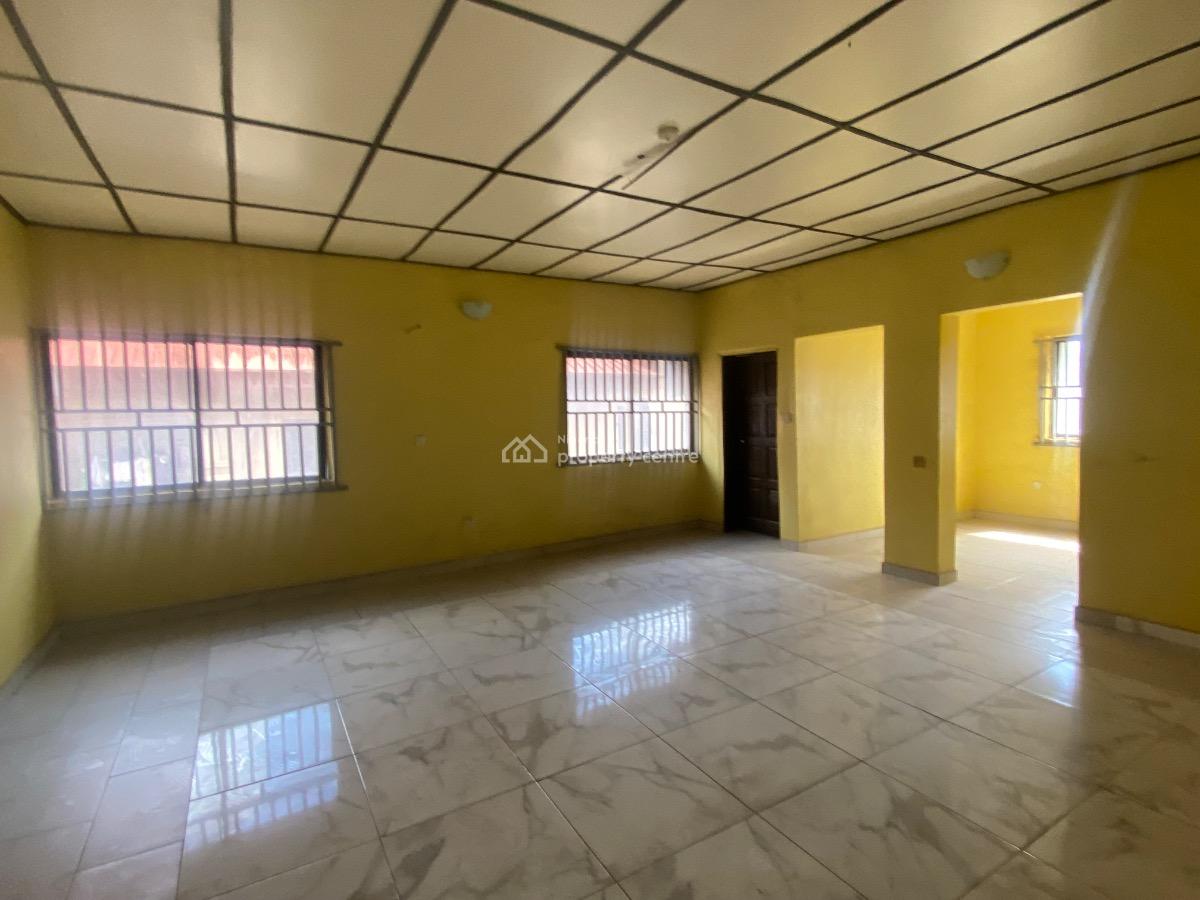 7-bdr Detached Duplex in a Serene Close with C of O, Ikotun, Lagos, Detached Duplex for Sale
