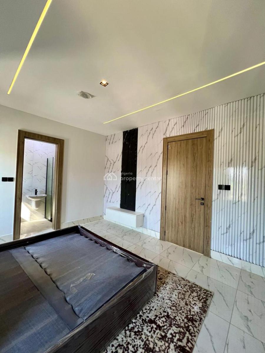 Luxury 2 Bedroom Serviced Apartment + Elevator, Pool, Gym, Central Gas, Lekki Phase 1, Lekki, Lagos, Flat / Apartment for Sale