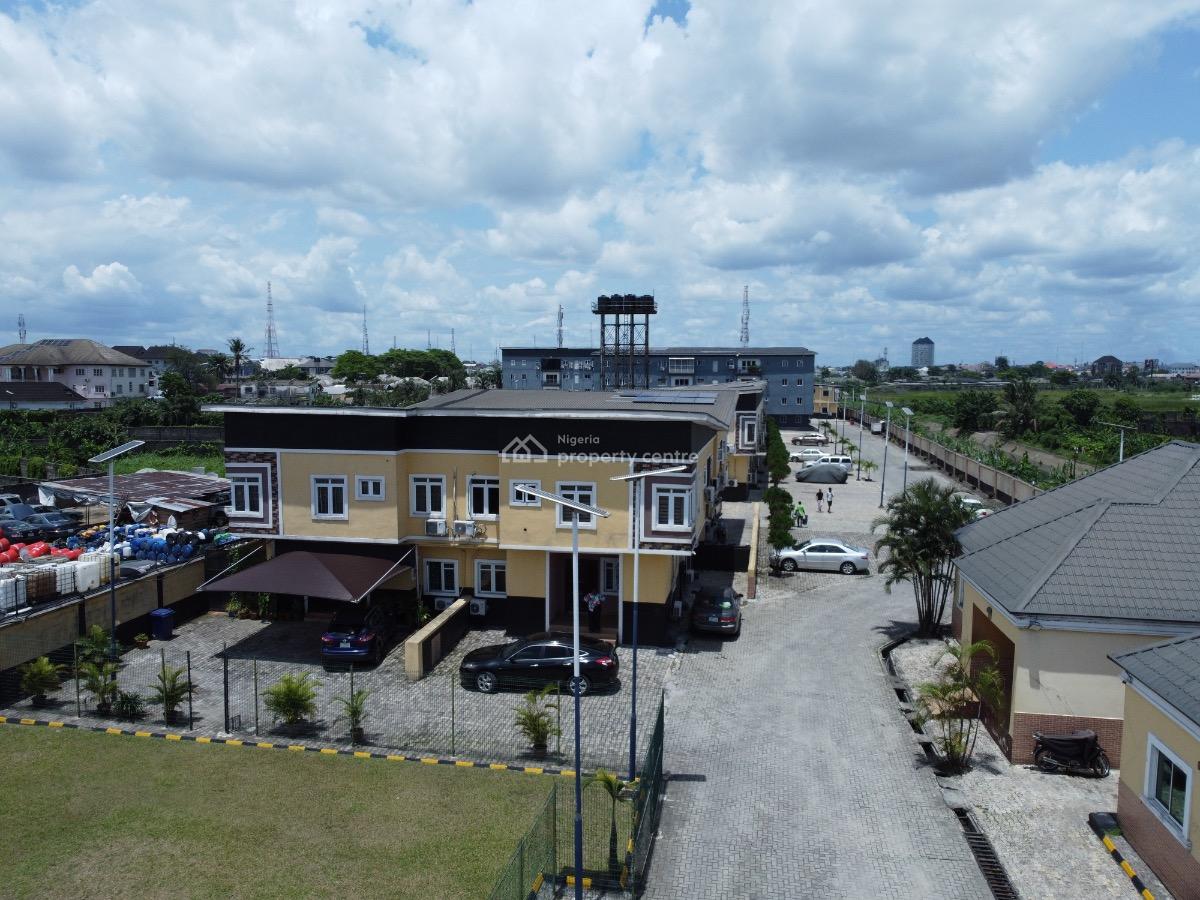 Fully Furnished 2 Bedroom Apartment, G.r.a Phase 3 Port Harcourt, Port Harcourt, Rivers, Flat / Apartment for Sale