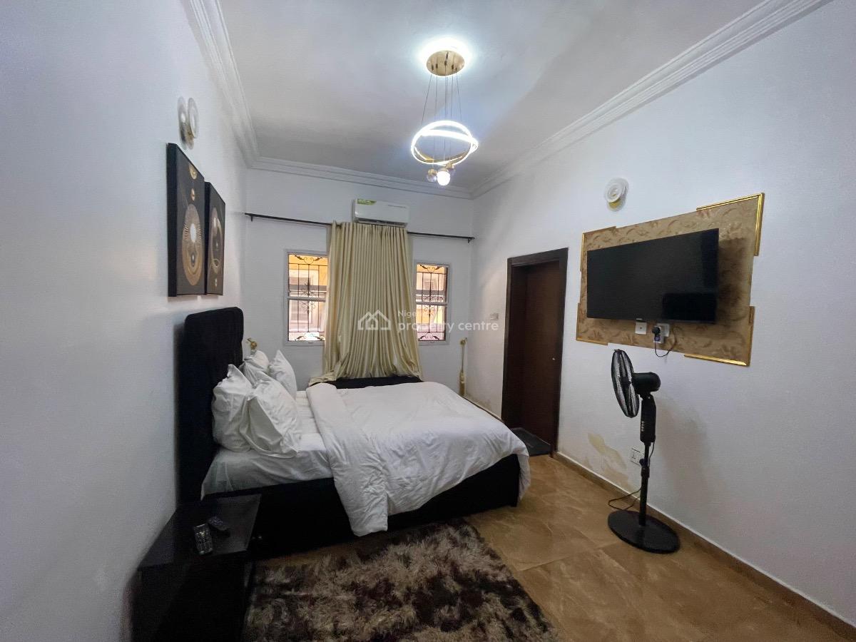 Fully Furnished 2 Bedroom Apartment, G.r.a Phase 3 Port Harcourt, Port Harcourt, Rivers, Flat / Apartment for Sale