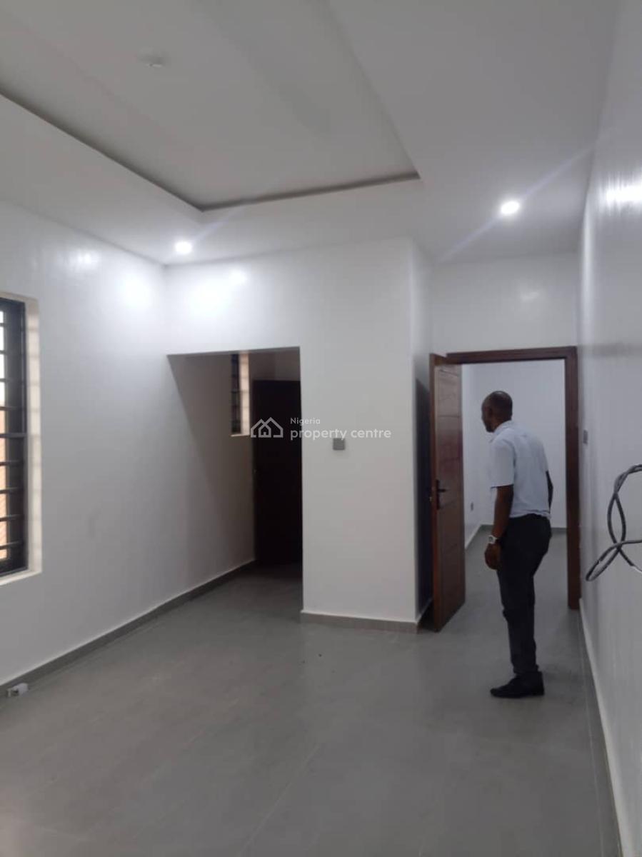 Fully Detached 6 Bedroom Duplex with Swimming Pool at Magodo Phase 2., Gra Phase 2, Magodo, Lagos, Detached Duplex for Sale