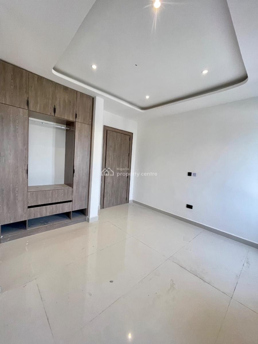 Luxury Spacious 2 Bed Apartment, 2 Bed Masionnate, 2 Bed Pent House, Lekki Phase 1, Lekki, Lagos, Block of Flats for Sale