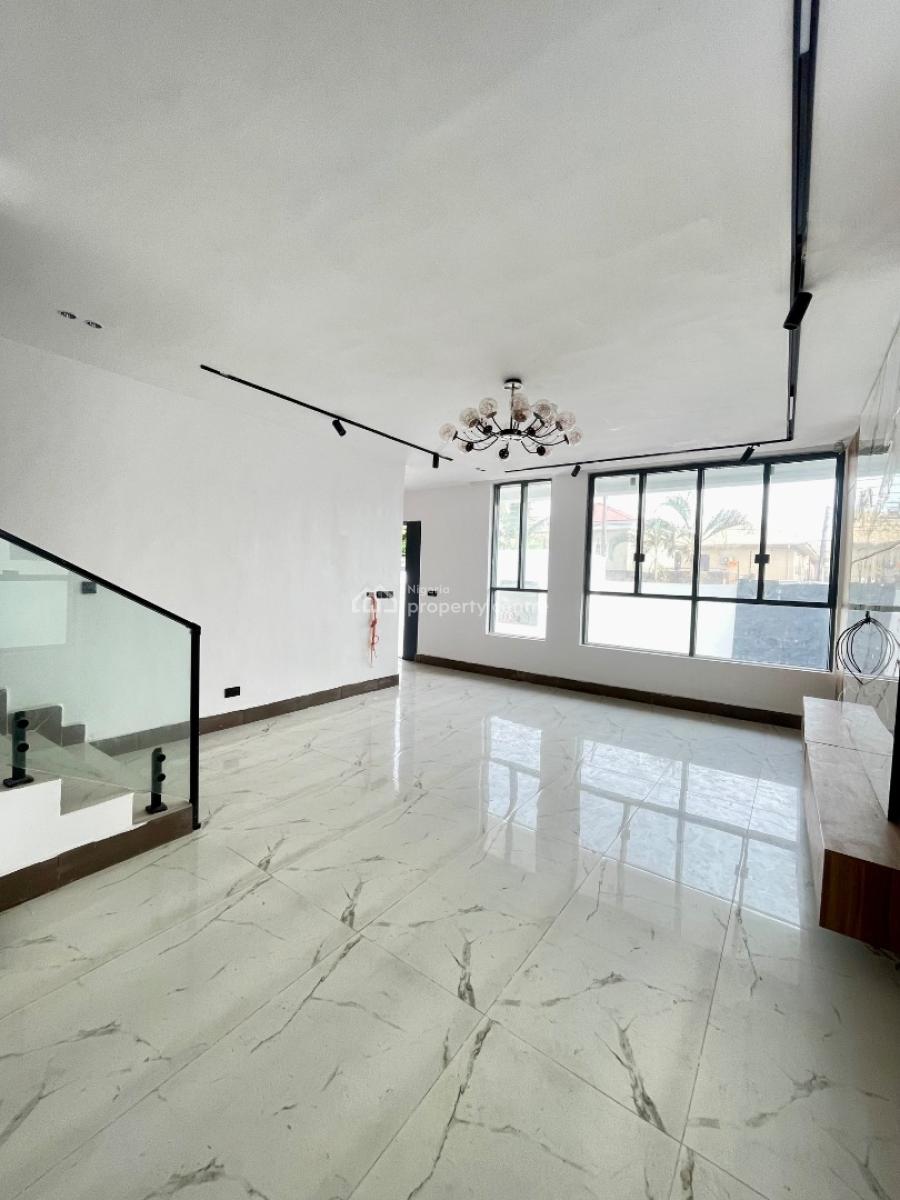 Beautifully Carved 5 Bed Fully Detached Home, Lekki Phase 1, Lekki, Lagos, Detached Duplex for Sale