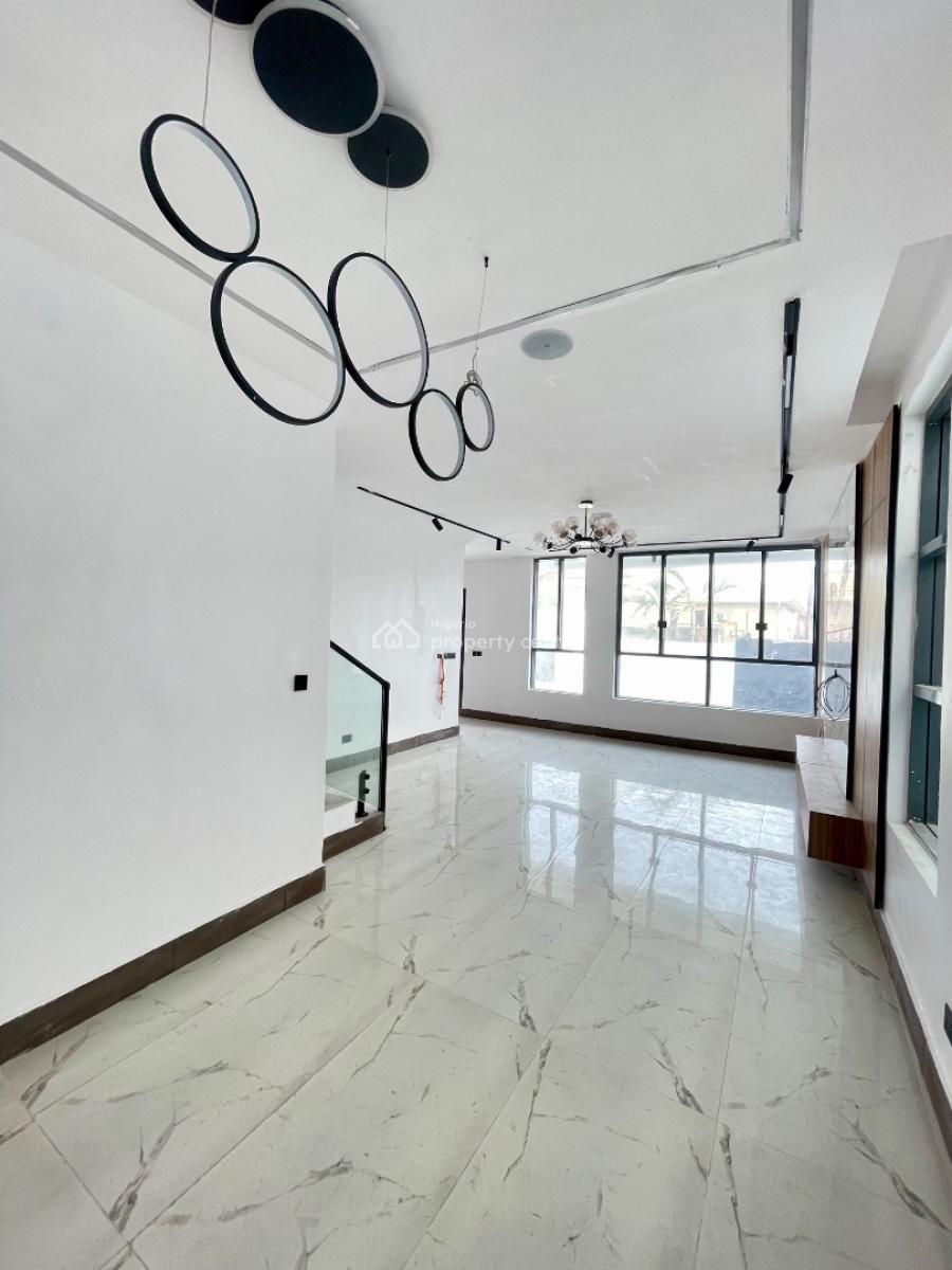 Beautifully Carved 5 Bed Fully Detached Home, Lekki Phase 1, Lekki, Lagos, Detached Duplex for Sale