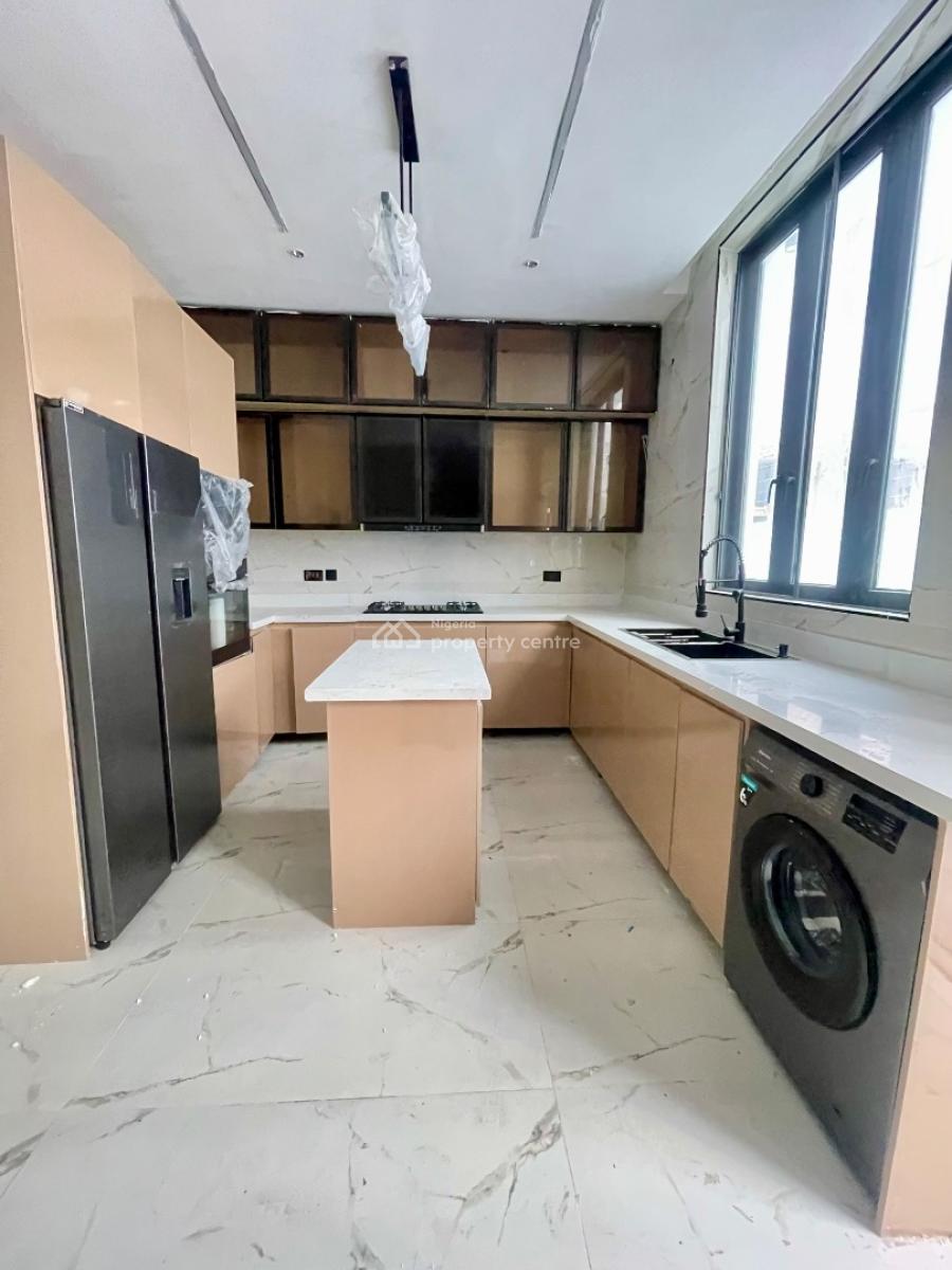 Beautifully Carved 5 Bed Fully Detached Home, Lekki Phase 1, Lekki, Lagos, Detached Duplex for Sale