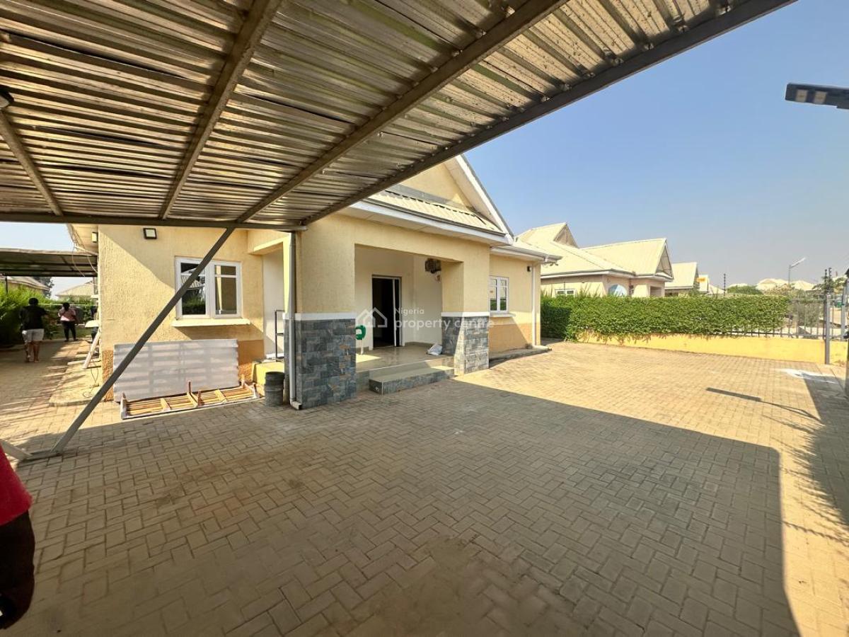 3 Bedroom Fully Detached Bungalow with Two Rooms Selfcon, Lugbe Airport Road, Lugbe District, Abuja, Detached Bungalow for Sale