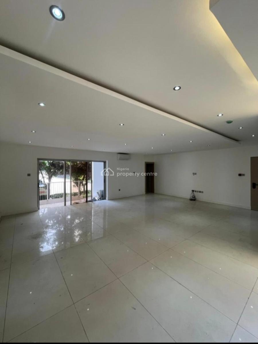Spacious Newly Renovated 3-bedroom Flat in Old Ikoyi with Sw/pool,gym., Old Ikoyi Lagos, Ikoyi, Lagos, Flat / Apartment for Rent