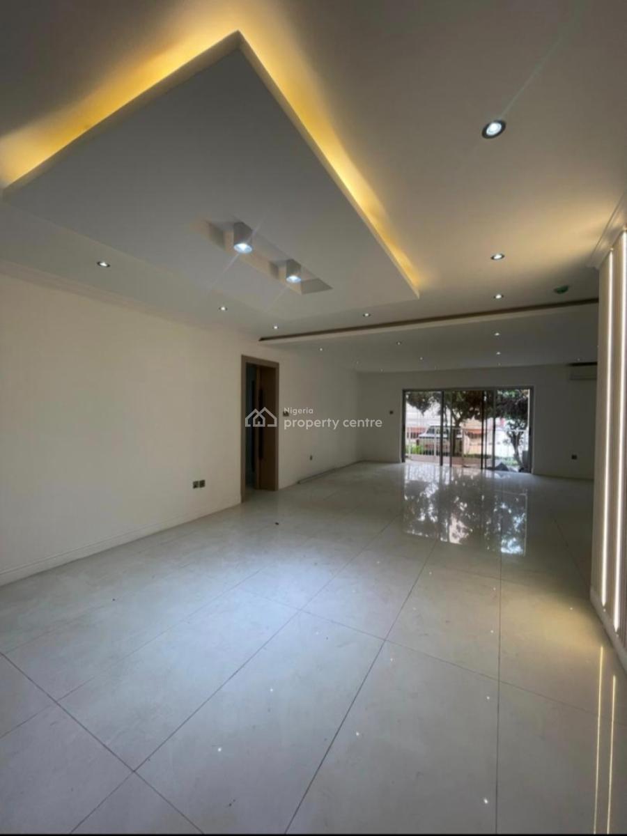 Spacious Newly Renovated 3-bedroom Flat in Old Ikoyi with Sw/pool,gym., Old Ikoyi Lagos, Ikoyi, Lagos, Flat / Apartment for Rent
