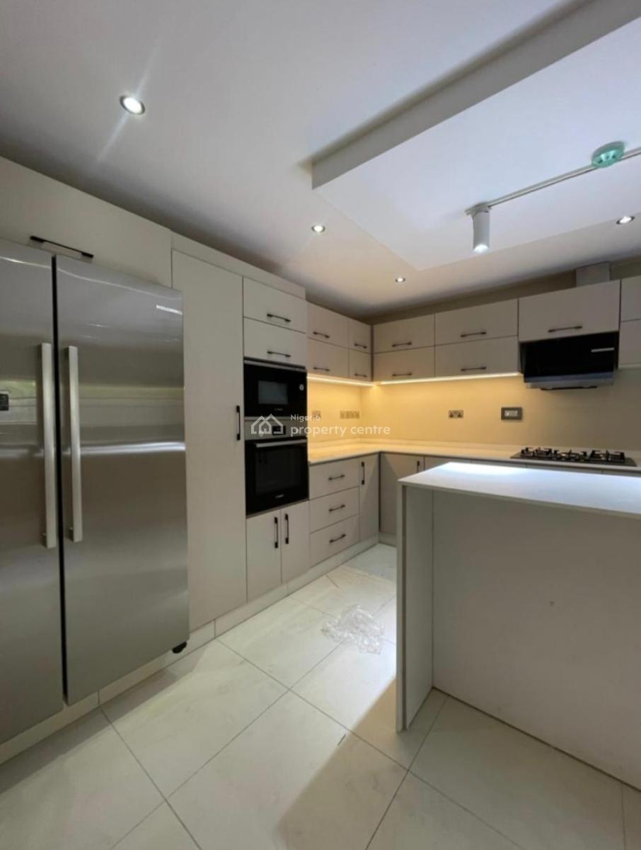 Spacious Newly Renovated 3-bedroom Flat in Old Ikoyi with Sw/pool,gym., Old Ikoyi Lagos, Ikoyi, Lagos, Flat / Apartment for Rent