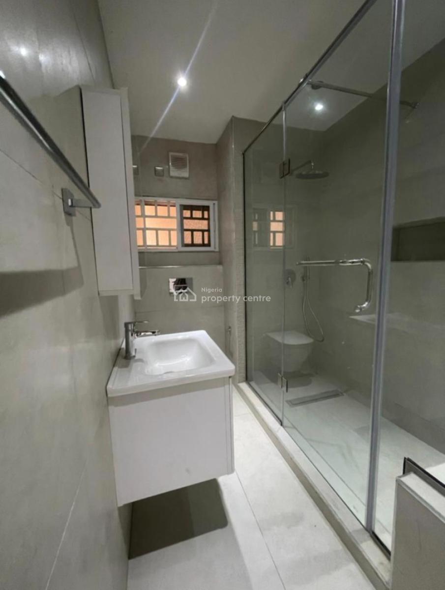 Spacious Newly Renovated 3-bedroom Flat in Old Ikoyi with Sw/pool,gym., Old Ikoyi Lagos, Ikoyi, Lagos, Flat / Apartment for Rent