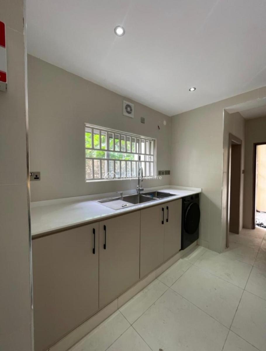 Spacious Newly Renovated 3-bedroom Flat in Old Ikoyi with Sw/pool,gym., Old Ikoyi Lagos, Ikoyi, Lagos, Flat / Apartment for Rent