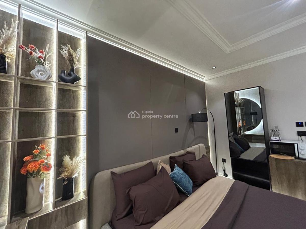 a Fully Furnished Studio Apartment with Stunning View, Admiralty Road, Lekki Phase 1, Lekki, Lagos, Self Contain (single Rooms) Short Let