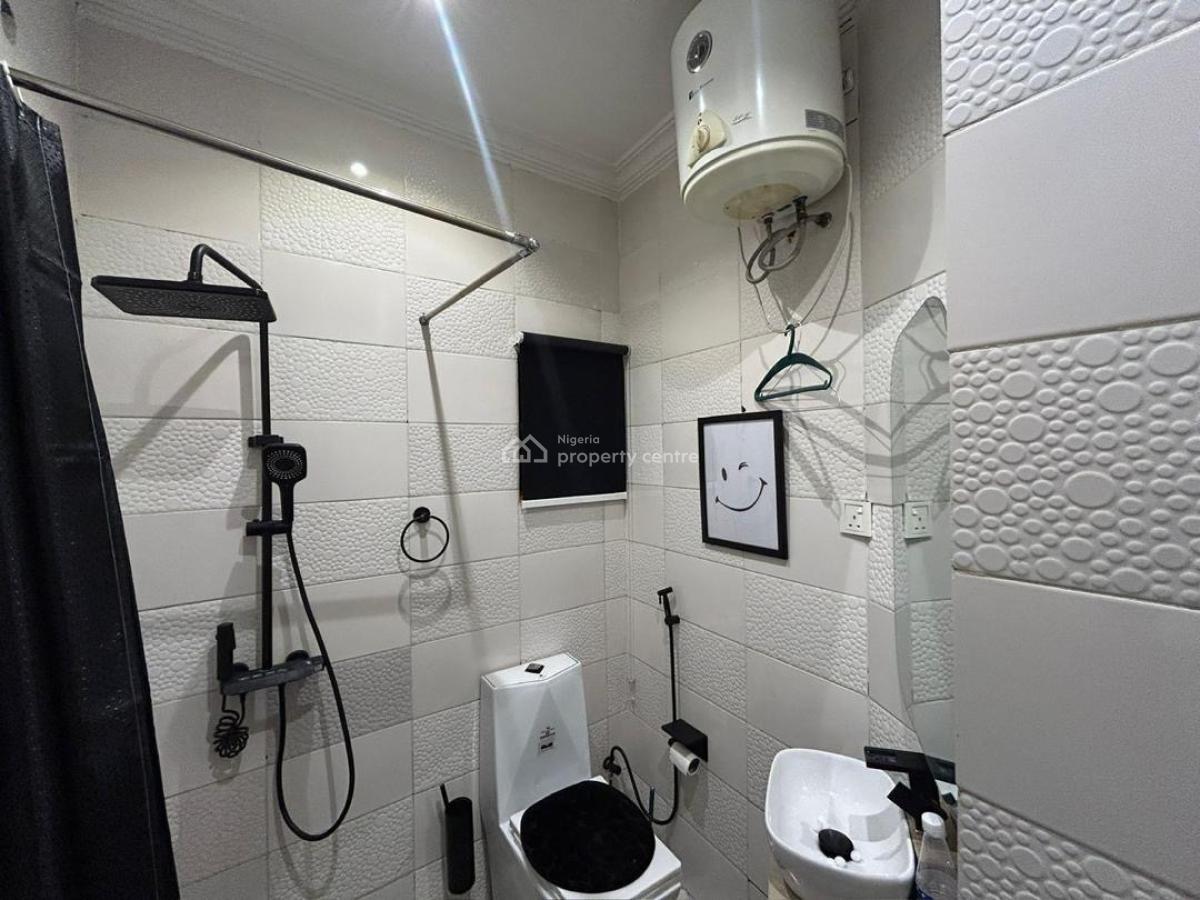 a Fully Furnished Studio Apartment with Stunning View, Admiralty Road, Lekki Phase 1, Lekki, Lagos, Self Contain (single Rooms) Short Let