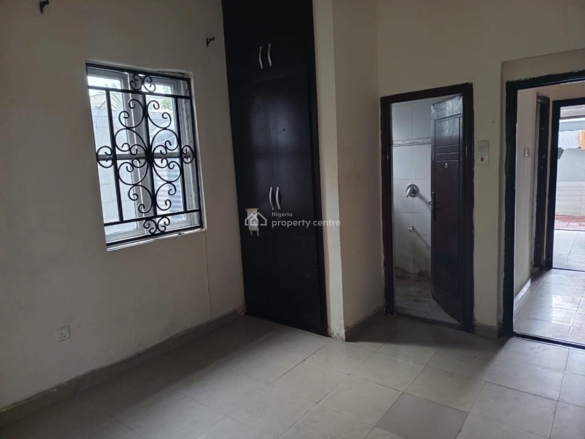 Standard 2 Bedroom Flat, Osapa, Lekki, Lagos, Flat / Apartment for Rent