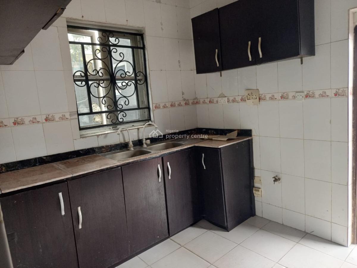 Standard 2 Bedroom Flat, Osapa, Lekki, Lagos, Flat / Apartment for Rent