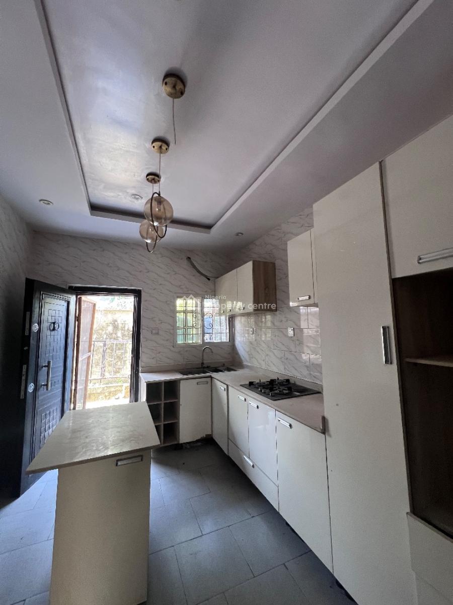 a Standard 3bedroom Duplex, Pepperoni Abraham Adesunya Ajah, Lekki Phase 2, Lekki, Lagos, Flat / Apartment for Rent