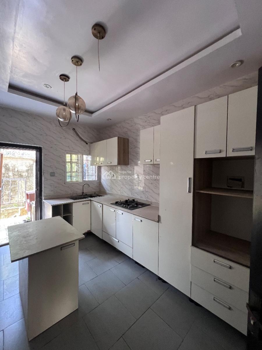 a Standard 3bedroom Duplex, Pepperoni Abraham Adesunya Ajah, Lekki Phase 2, Lekki, Lagos, Flat / Apartment for Rent