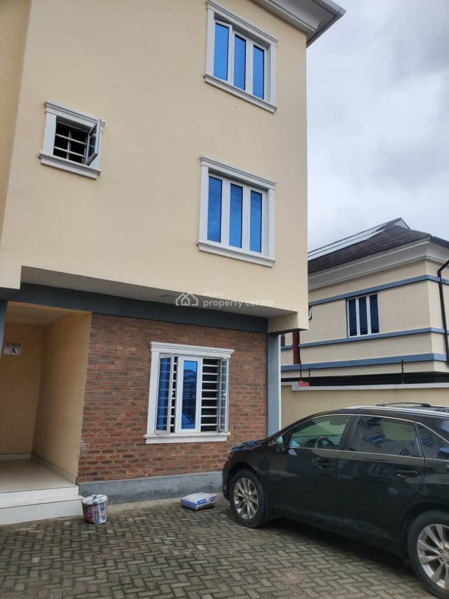Standard One Bedroom Apartment, Mobile Road Off North West Fuel Station Ilaje, Ajah, Lagos, Flat / Apartment for Rent
