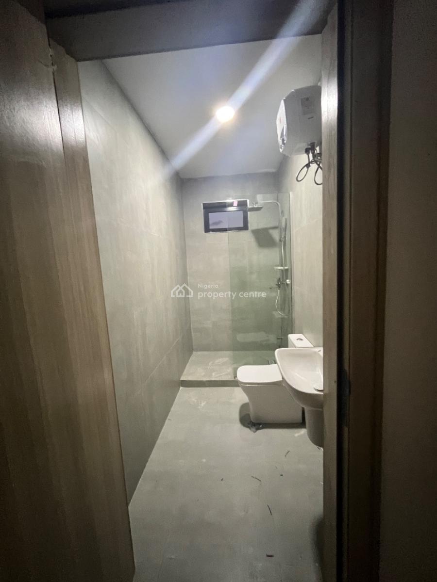 Newly Built 3 Bedrooms Apartment with Bq, Lekki Phase 1, Lekki, Lagos, Flat / Apartment for Rent