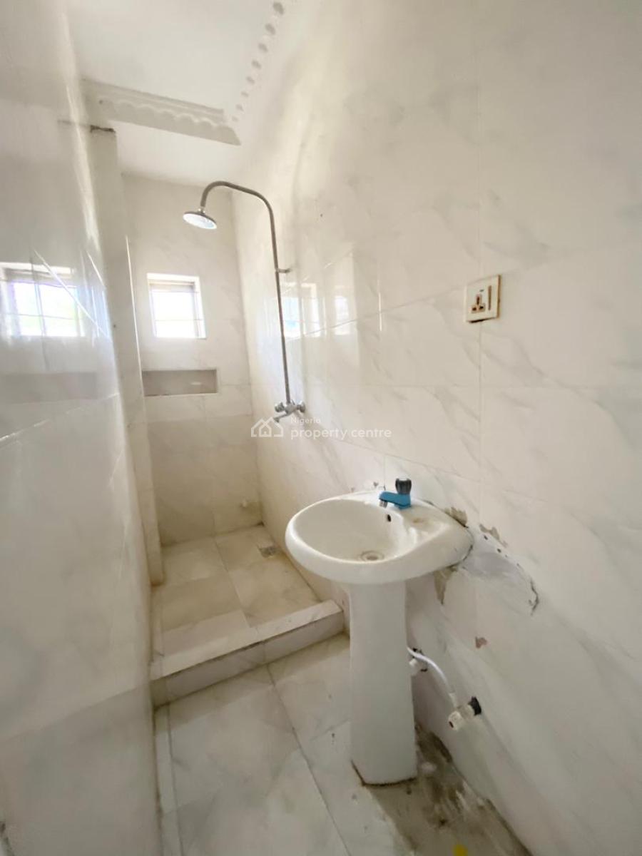 Self Serviced Room Self Contained Off Bisola Durosimi Etti Lekki 1, By Bisola Durosimi Etti Street Lekki Phase 1, Lekki Phase 1, Lekki, Lagos, Self Contain (single Rooms) for Rent