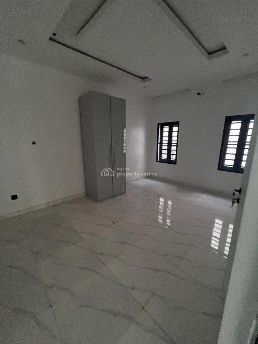 Gallantly 3 Bedrooms Apartment Freedom Way, Lekki Phase 1, Freedom Way, Lekki, Lagos, Block of Flats for Sale