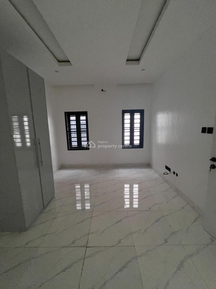 Gallantly 3 Bedrooms Apartment Freedom Way, Lekki Phase 1, Freedom Way, Lekki, Lagos, Block of Flats for Sale