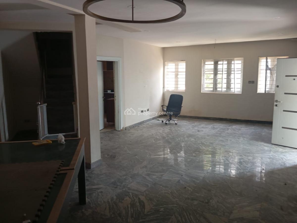 Commercial Or Residential 4bedroom Semi Detached Duplex  with Bq, Off Admiralty Way Lekki Phase 1, Lekki Phase 1, Lekki, Lagos, Semi-detached Duplex for Rent