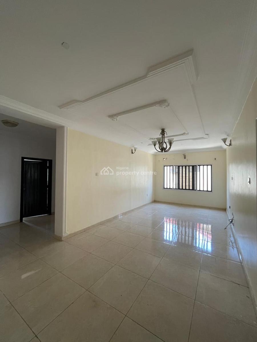 Clean & Spacious 3 Bedroom Flat, Ologolo, Lekki, Ologolo, Lekki, Lagos, Flat / Apartment for Rent