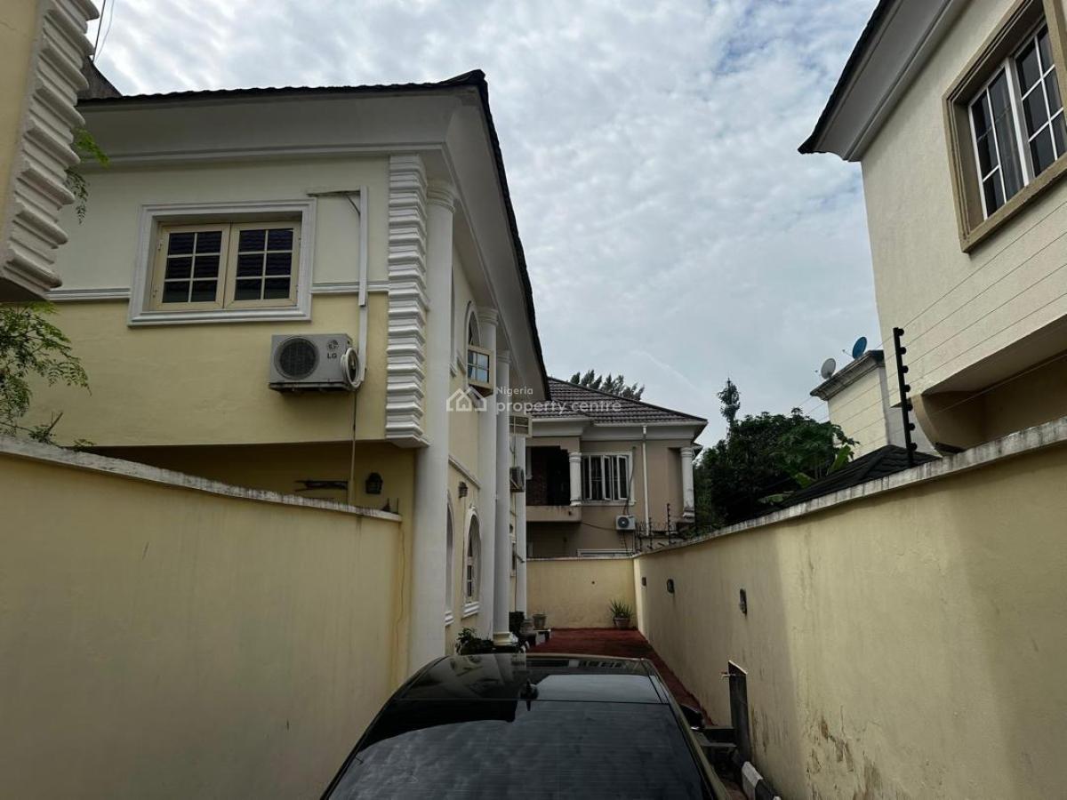 One Penthouse with Toilet and Bathroom, 5 Bedroom, Vgc, Lekki, Lagos, Flat / Apartment for Sale