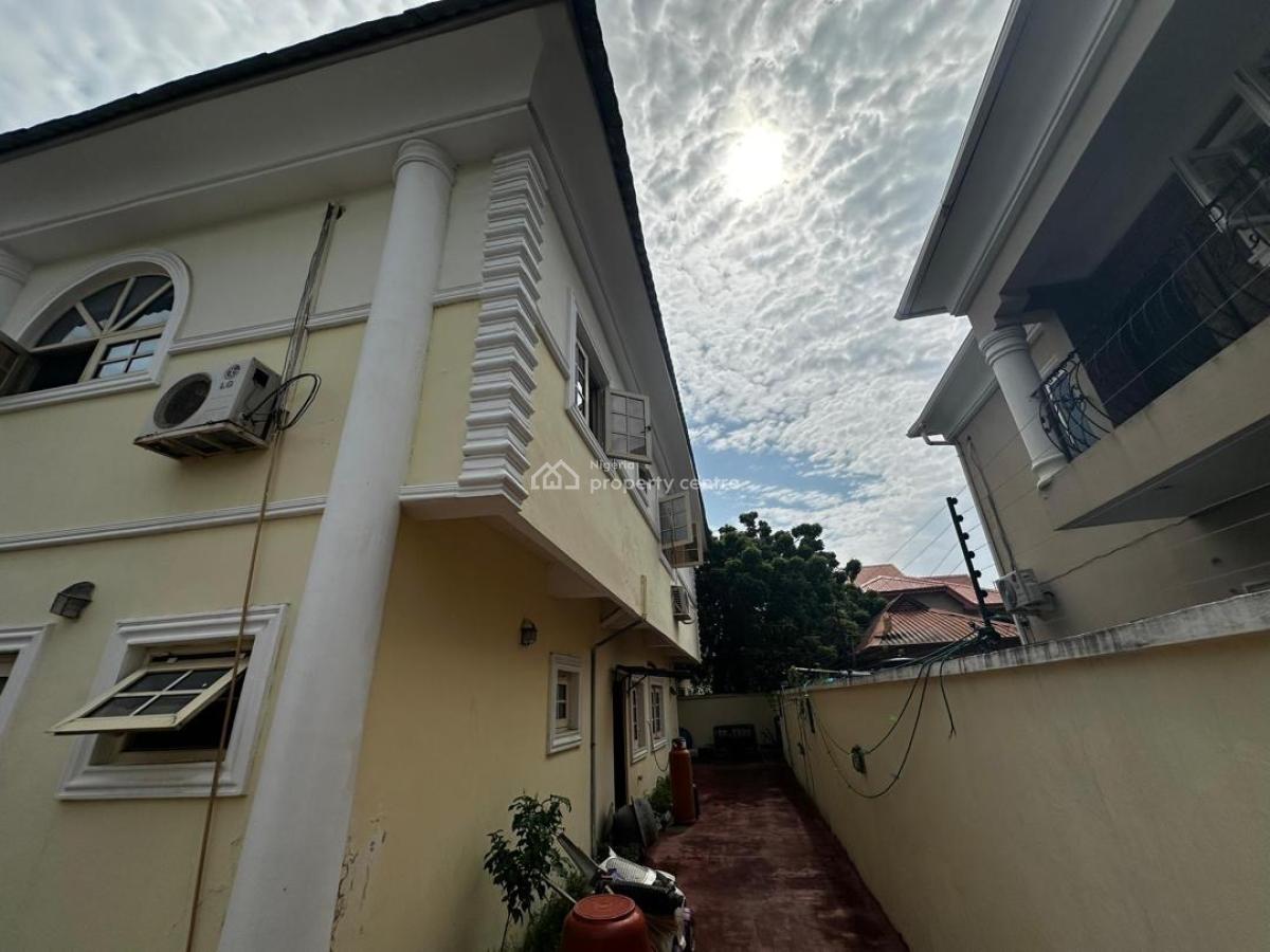 One Penthouse with Toilet and Bathroom, 5 Bedroom, Vgc, Lekki, Lagos, Flat / Apartment for Sale
